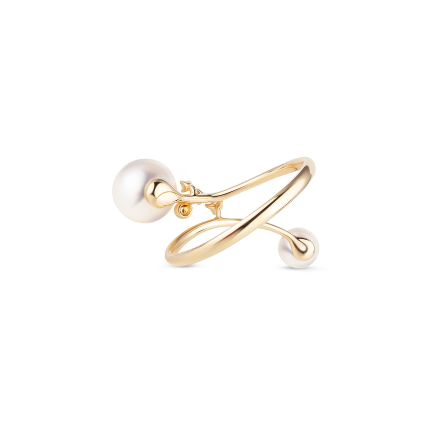 Rückansicht des PEARL ORBIT Goldrings von LA LARIS mit 18 Karat Gelbgold und zwei Süßwasserperlen